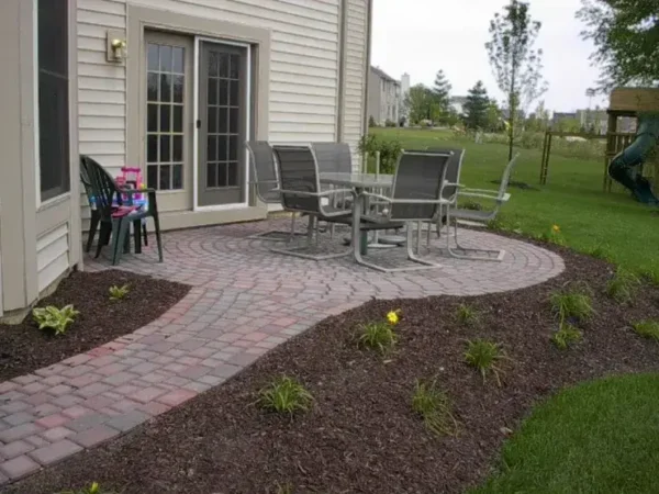 Color Enhanced Brown Mulch - Image 3